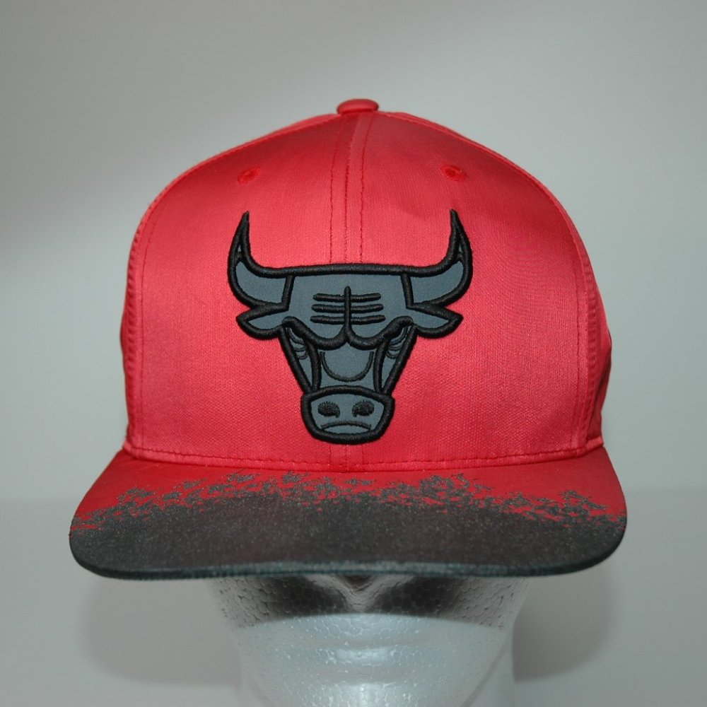 Mitchell & Ness Chicago Bulls Snapback Cap Red/Black